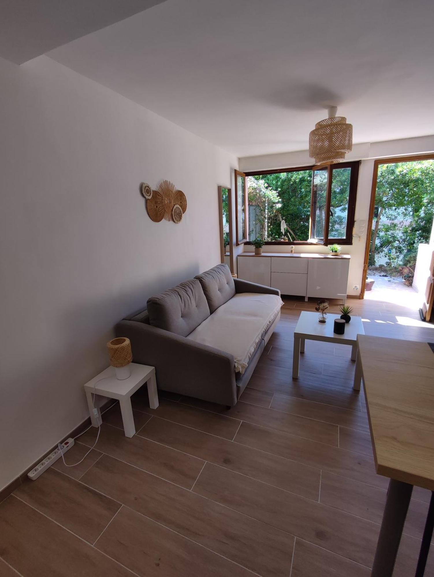 Charmant Studio Lavandou - 500M Plage Le Lavandou Εξωτερικό φωτογραφία